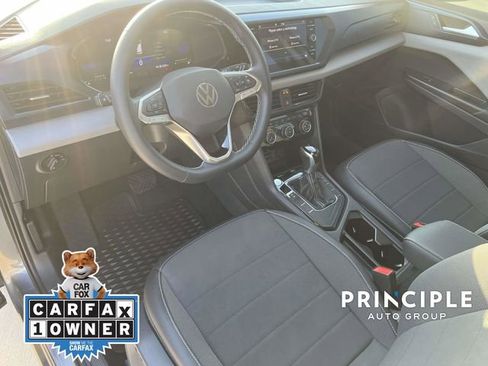 Used 2023 Volkswagen Taos SE FWD image 17