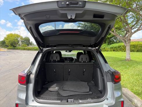 Used 2024 Chevrolet TrailBlazer RS w/ Convenience Package AWD/4WD image 16