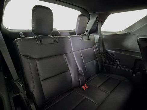 Used 2020 Ford Explorer XLT w/ Equipment Group 202A image 28