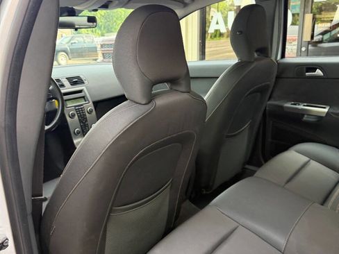 Used 2009 Volvo S40 2.4i FWD image 14
