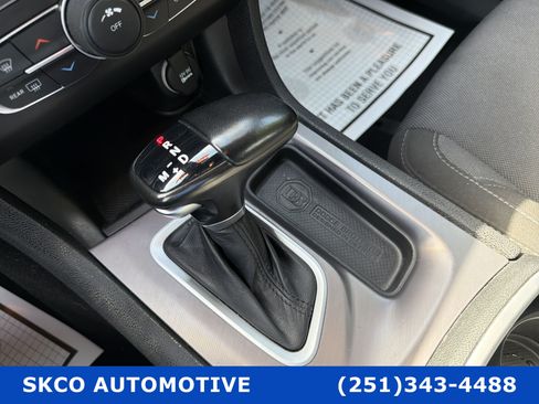 Used 2022 Dodge Charger SXT RWD image 23