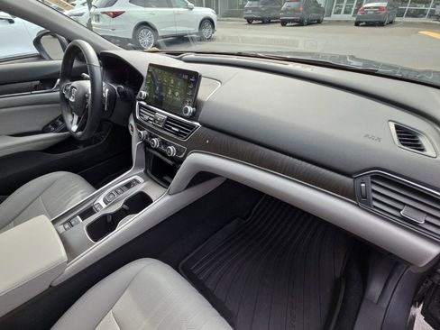 Used 2019 Honda Accord Touring image 20