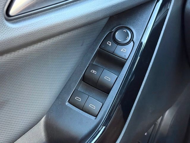 Used 2026 Chevrolet Equinox LT w/ Convenience Package II FWD image 21
