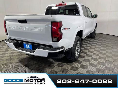 Used 2024 Chevrolet Colorado LT w/ LT Convenience Package II AWD/4WD image 8