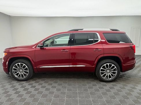 Used 2022 GMC Acadia Denali w/ Denali Ultimate Package FWD image 13