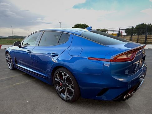 Used 2019 Kia Stinger GT RWD image 4
