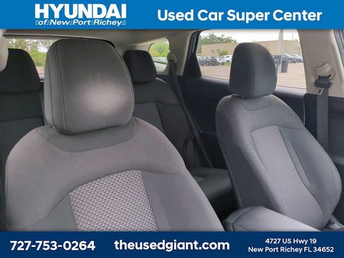 Used 2023 Kia Sportage LX FWD image 6