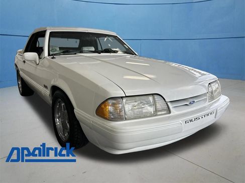 Used 1993 Ford Mustang LX RWD image 1