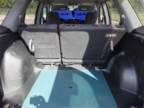 Used 2003 Honda CR-V LX image 25