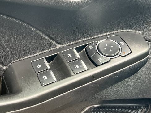 Used 2022 Ford Escape SE image 13