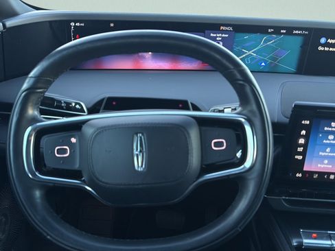 Used 2024 Lincoln Nautilus Reserve w/ Equipment Group 203A image 17