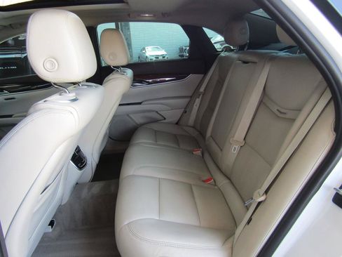Used 2016 Cadillac XTS Premium FWD image 10