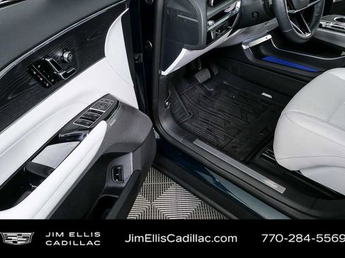 Certified 2024 Cadillac Lyriq Sport image 8