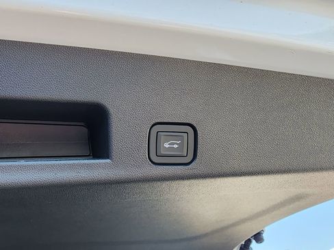 New 2026 GMC Acadia Elevation w/ Super Cruise Package FWD image 52