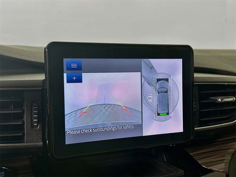 Used 2021 Ford Explorer Limited w/ Equipment Group 301A image 23