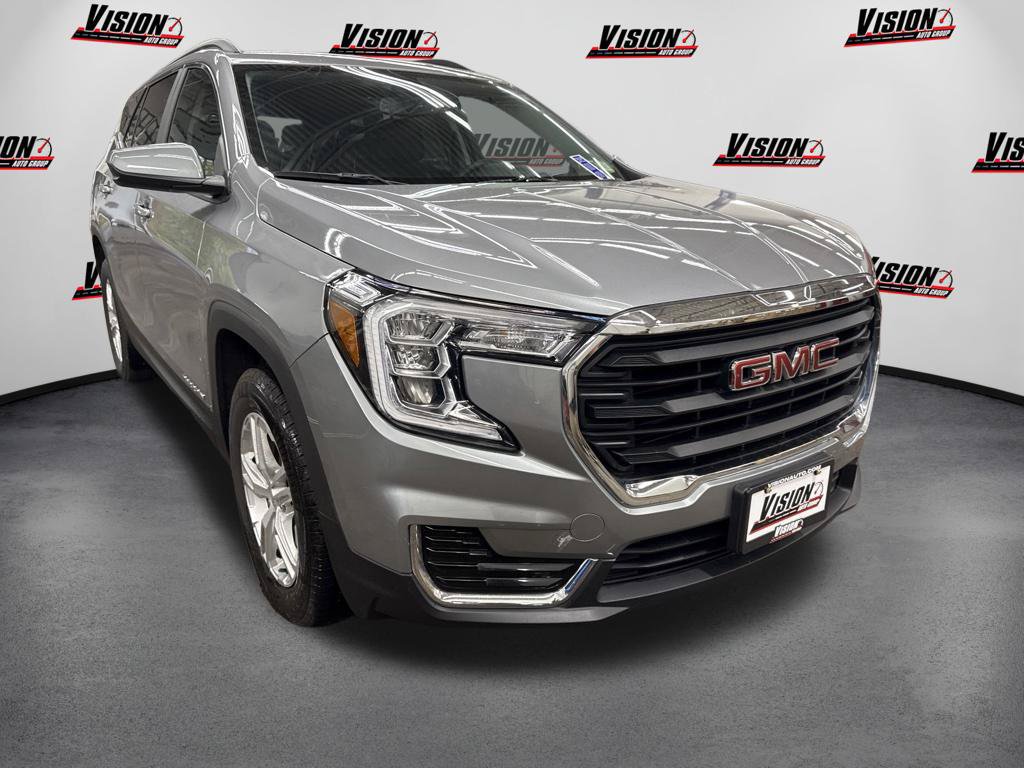 Used 2023 GMC Terrain SLE w/ Driver Convenience Package AWD/4WD image 3