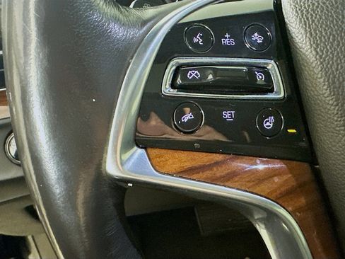 Used 2019 Cadillac Escalade Premium Luxury image 13