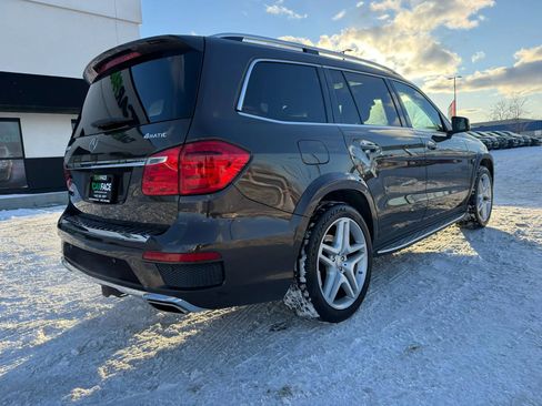 Used 2016 Mercedes-Benz GL 550 GL 550 4MATIC Sport Utility 4D image 17