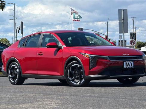 New 2026 Kia K4 EX image 4
