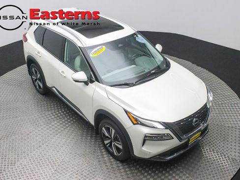 Used 2023 Nissan Rogue SL w/ SL Premium Package image 3