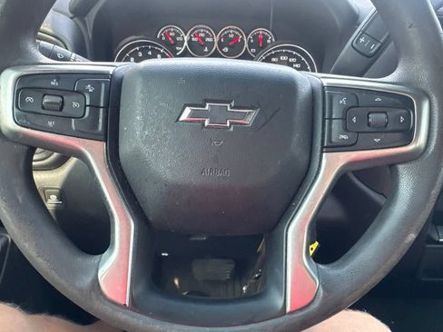 Used 2022 Chevrolet Silverado 1500 Custom Trail Boss w/ Safety Confidence Package AWD/4WD image 19