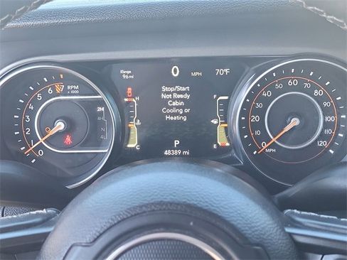 Used 2021 Jeep Gladiator Sport image 11