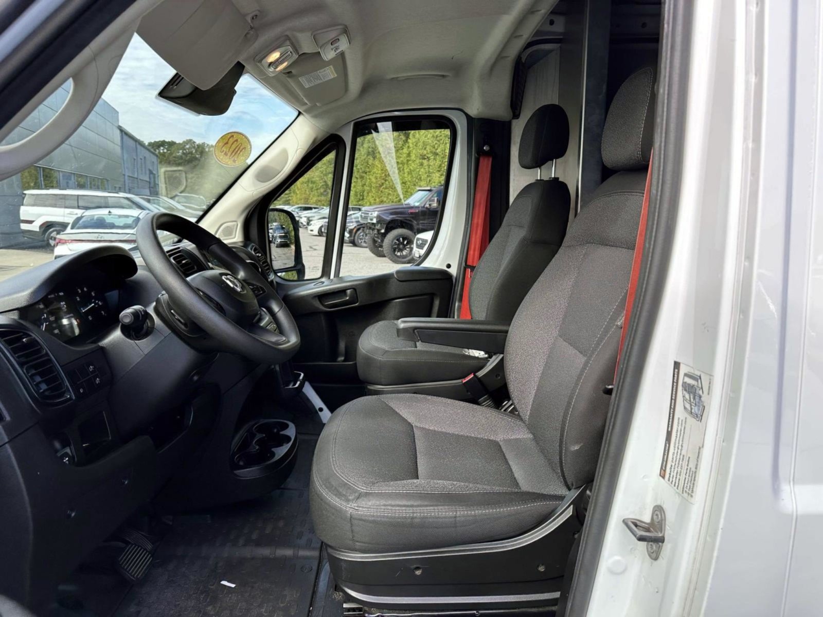 Used 2023 RAM ProMaster 3500 w/ Driver Convenience Group FWD image 15