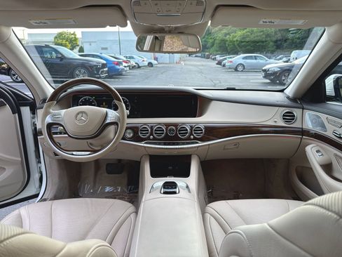 Used 2016 Mercedes-Benz S 550 4MATIC Sedan image 12