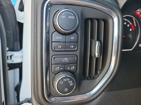 Used 2020 Chevrolet Silverado 1500 LT w/ All-Star Edition AWD/4WD image 23