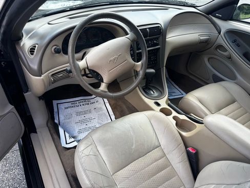 Used 2001 Ford Mustang GT image 10