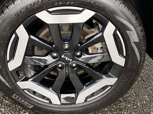 Used 2025 Kia Telluride S AWD/4WD image 31
