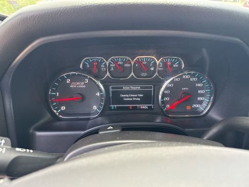 Used 2019 Chevrolet Silverado 2500 LT w/ LT Convenience Package AWD/4WD image 16