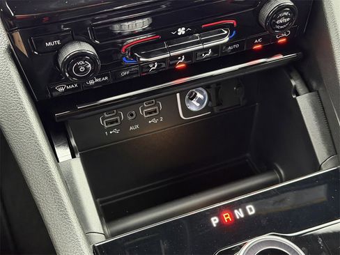 New 2025 Jeep Grand Cherokee Laredo X image 18