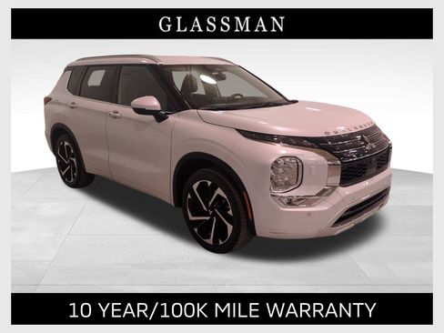 Used 2023 Mitsubishi Outlander SEL image 1