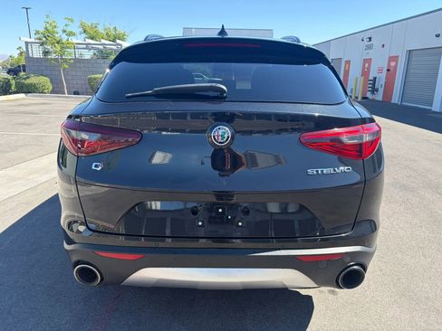 Used 2018 Alfa Romeo Stelvio Ti Sport AWD/4WD image 8