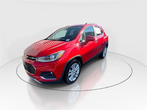 Used 2017 Chevrolet Trax Premier w/ Driver Confidence II Package image 4