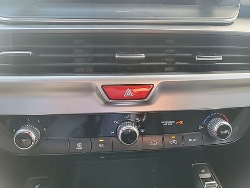 Used 2021 Kia Telluride S AWD/4WD image 26