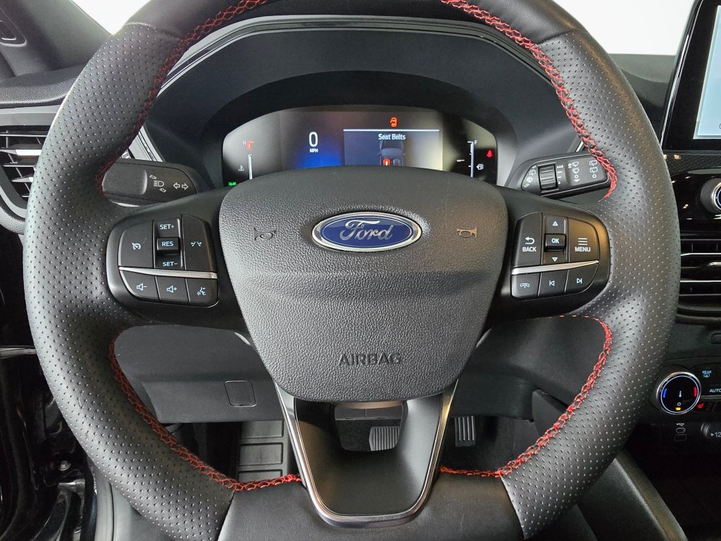 Used 2025 Ford Escape ST-Line Select AWD/4WD image 21