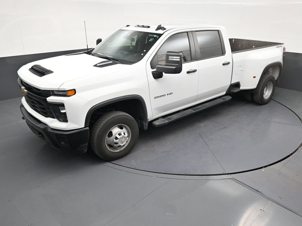 Used 2025 Chevrolet Silverado 3500 W/T AWD/4WD image 11