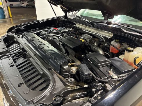 Used 2020 Chevrolet Silverado 2500 LTZ w/ LTZ Premium Package image 8