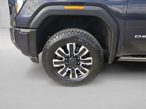 Used 2024 GMC Sierra 3500 Denali Ultimate image 24