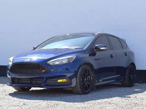 Used 2016 Ford Focus ST image 8