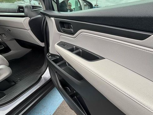 Used 2020 Honda Odyssey LX image 22
