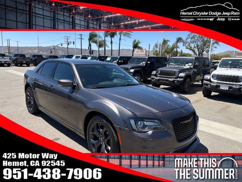 Used 2023 Chrysler 300 Touring L RWD image 1