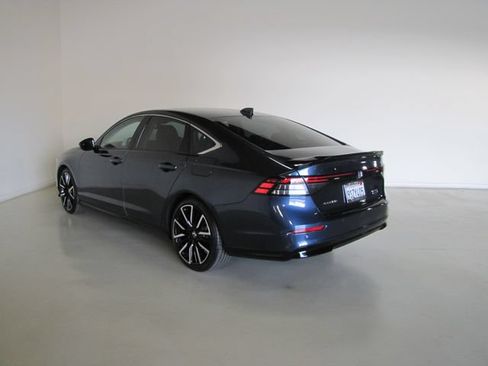 Used 2025 Honda Accord Touring image 23