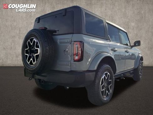 Used 2024 Ford Bronco Outer Banks image 8
