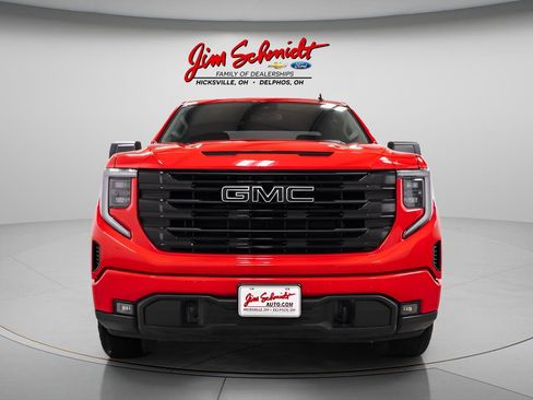 Used 2023 GMC Sierra 1500 Elevation w/ X31 Off-Road Package AWD/4WD image 2