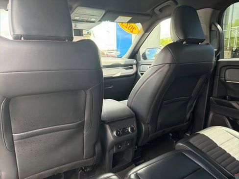 Used 2025 Ford Explorer ST-Line w/ ST-Line Street Pack AWD/4WD image 19