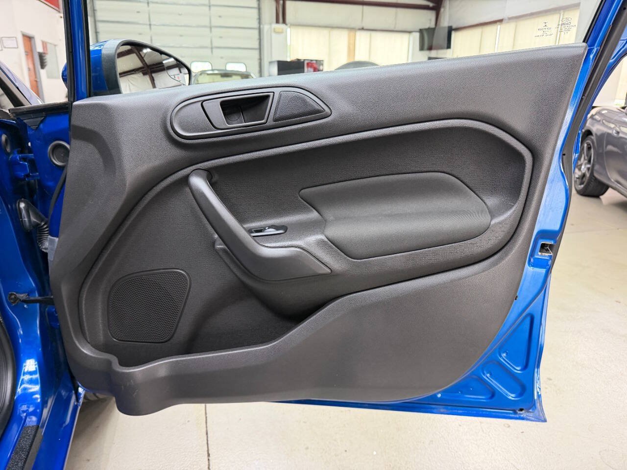 Used 2018 Ford Fiesta SE w/ Equipment Group 201A FWD image 16