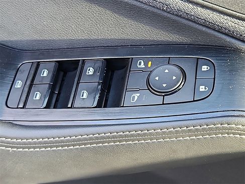 Certified 2022 Nissan Rogue SV image 26